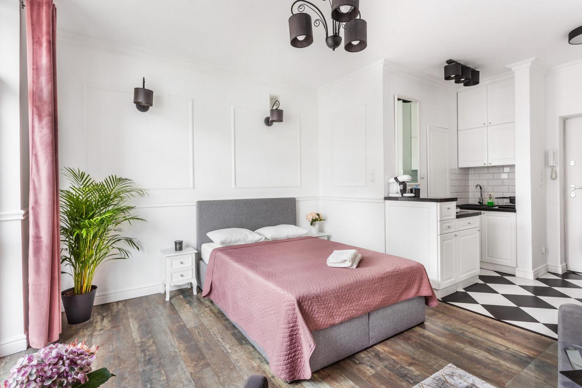 Charming Apartment In The City Center Warszawa Exteriör bild