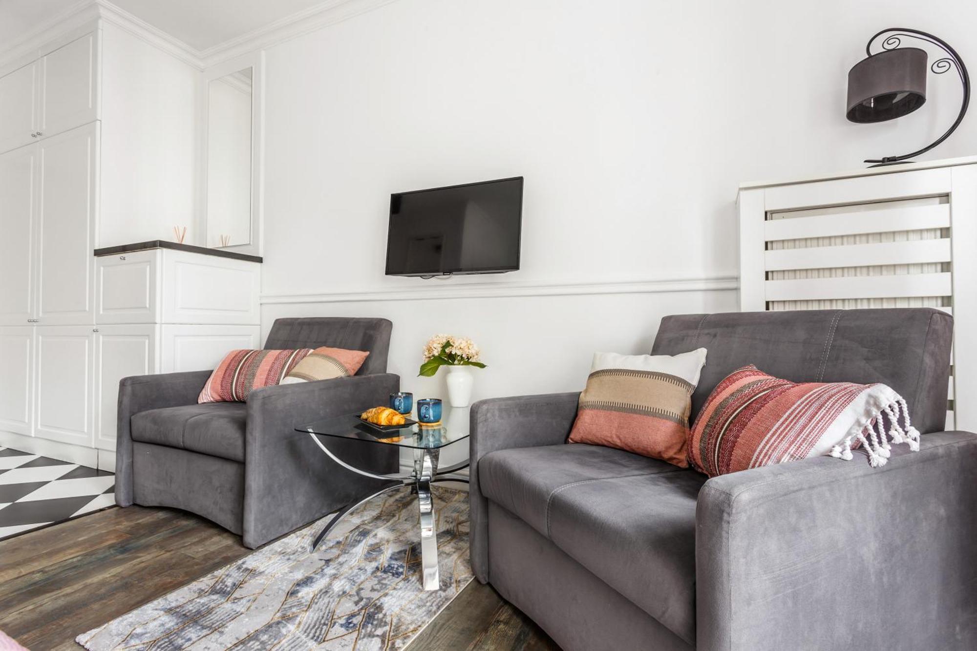 Charming Apartment In The City Center Warszawa Exteriör bild